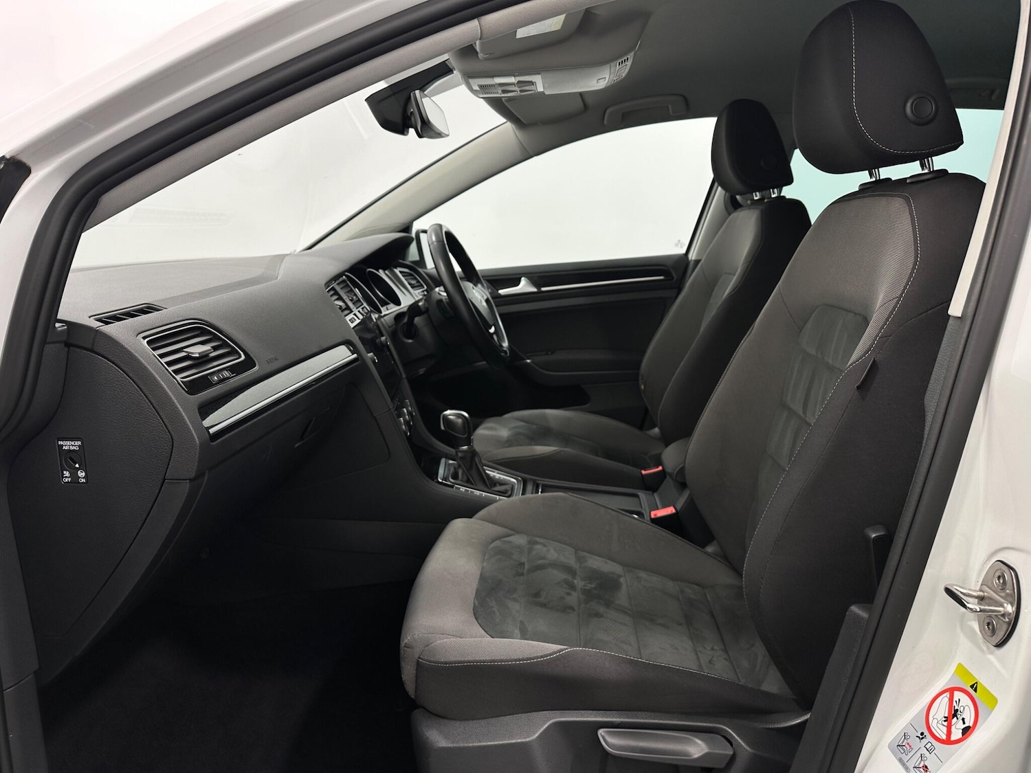 Used Volkswagen Golf for sale - 77825148: Photo 36