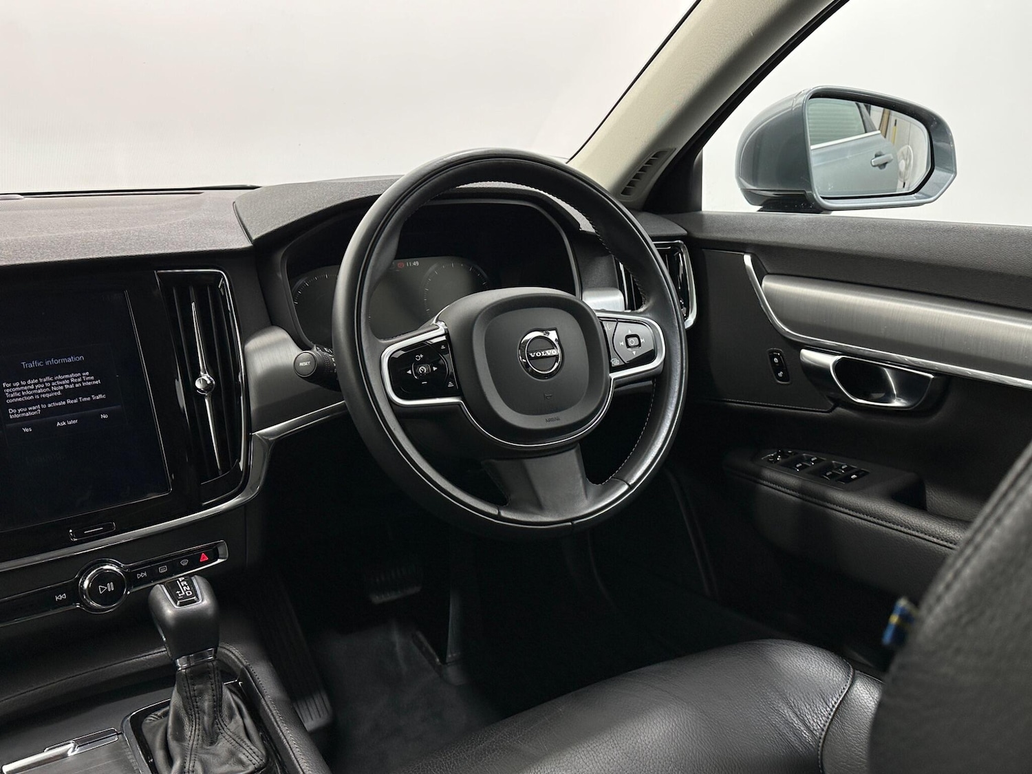 Used Volvo V90 2018 for sale - 76878880: Photo 11