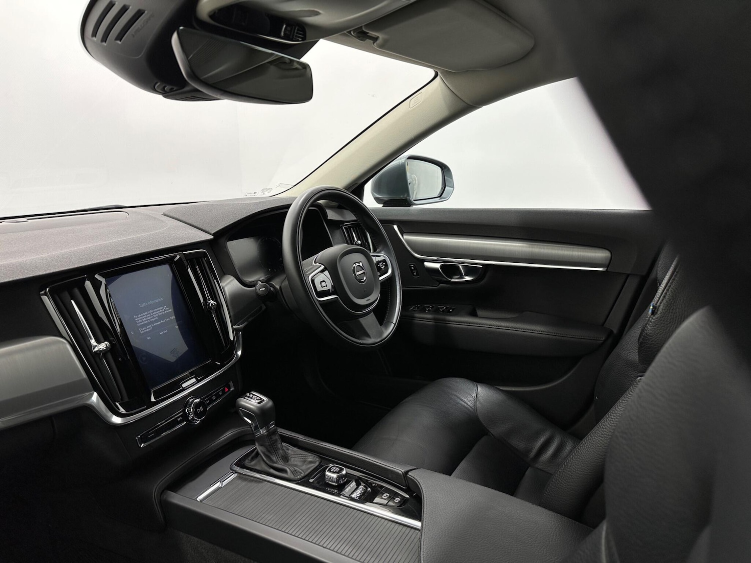 Used Volvo V90 2018 for sale - 76878880: Photo 27