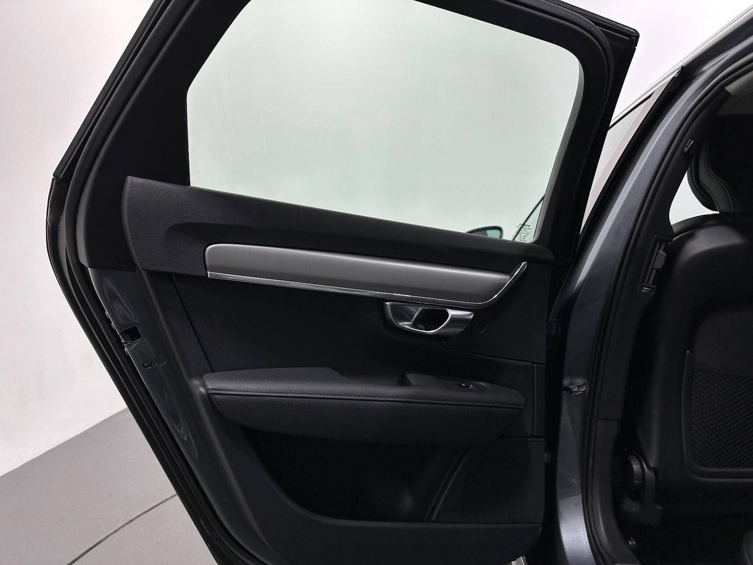 Used Volvo V90 2018 for sale - 76878880: Photo 39