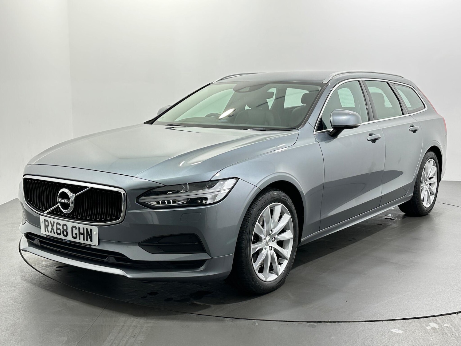 Used Volvo V90 2018 for sale - 76878880: Photo 4