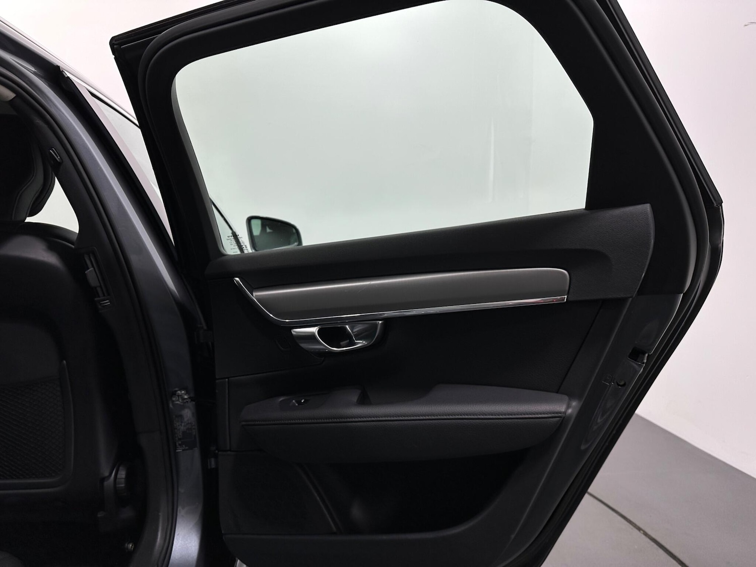 Used Volvo V90 2018 for sale - 76878880: Photo 42