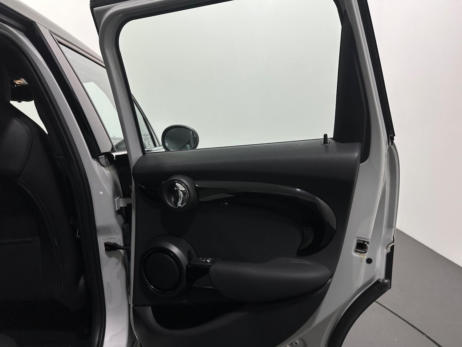 Used MINI Hatch 2020 for sale - 76878856: Photo 42