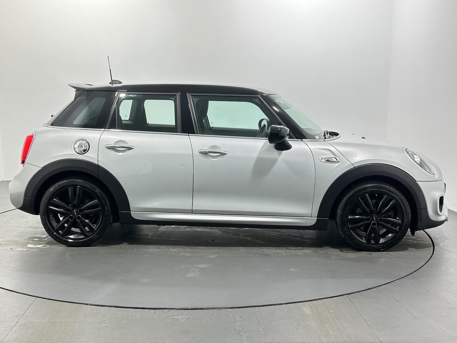 Used MINI Hatch 2020 for sale - 76878856: Photo 9