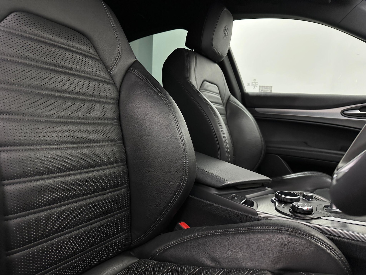 Used Alfa Romeo Stelvio 2018 for sale - 76992420: Photo 32