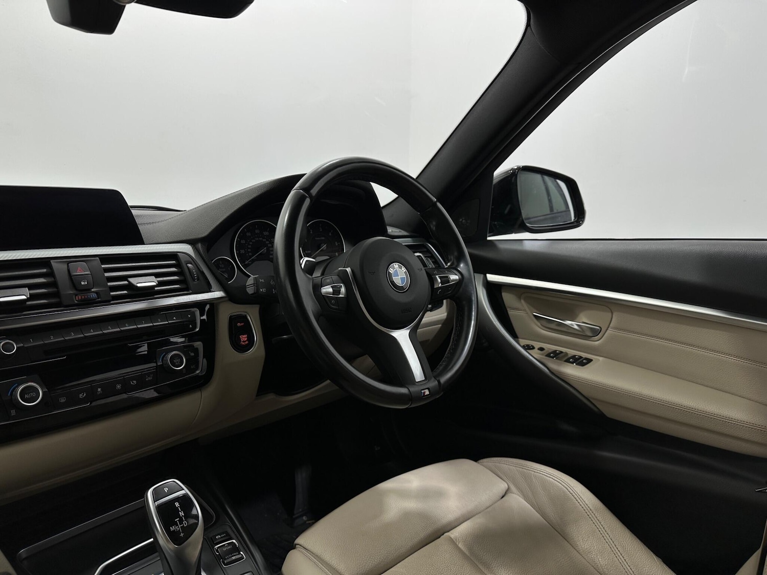 Used BMW 3 Series 2018 for sale - 76878454: Photo 11