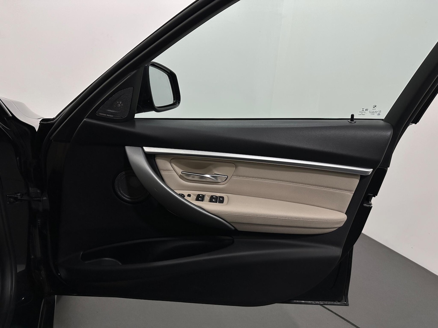 Used BMW 3 Series 2018 for sale - 76878454: Photo 33