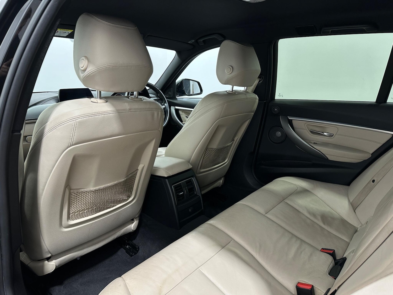 Used BMW 3 Series 2018 for sale - 76878454: Photo 37