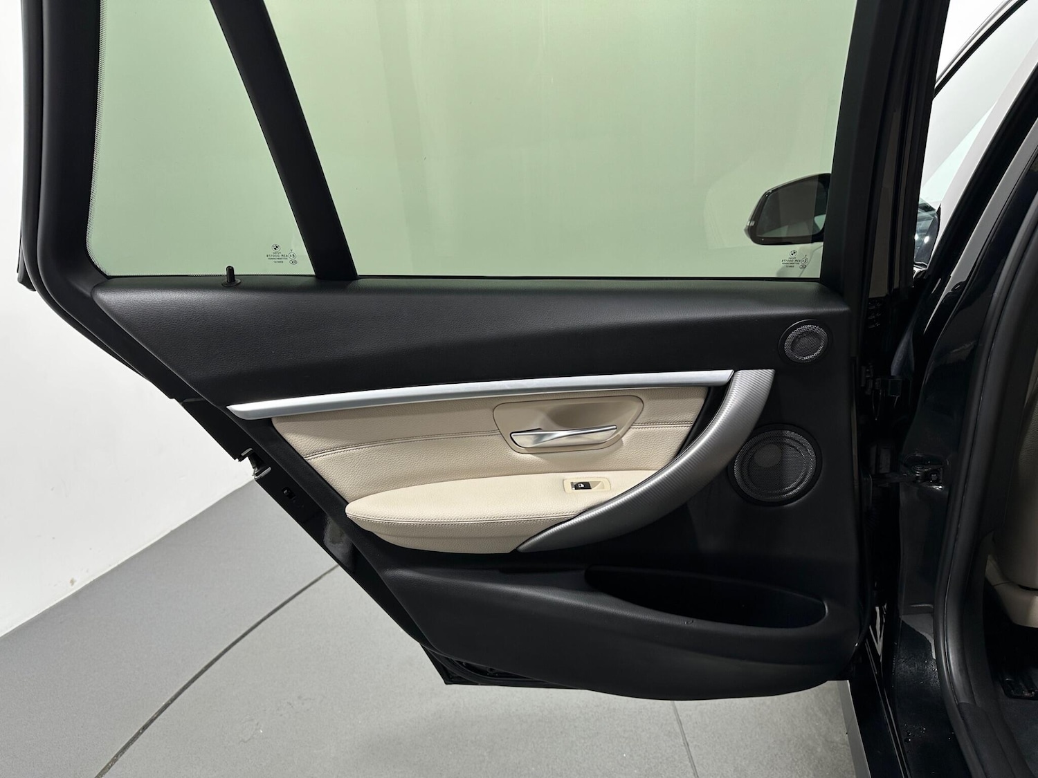 Used BMW 3 Series 2018 for sale - 76878454: Photo 40