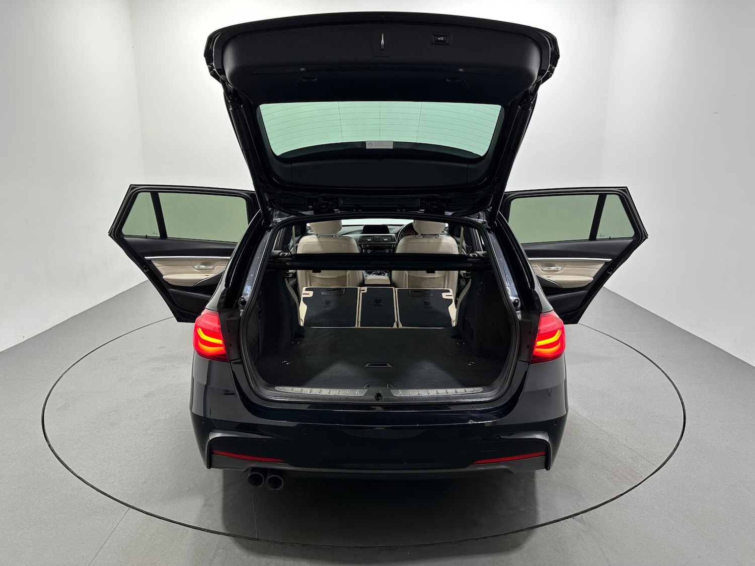 Used BMW 3 Series 2018 for sale - 76878454: Photo 44