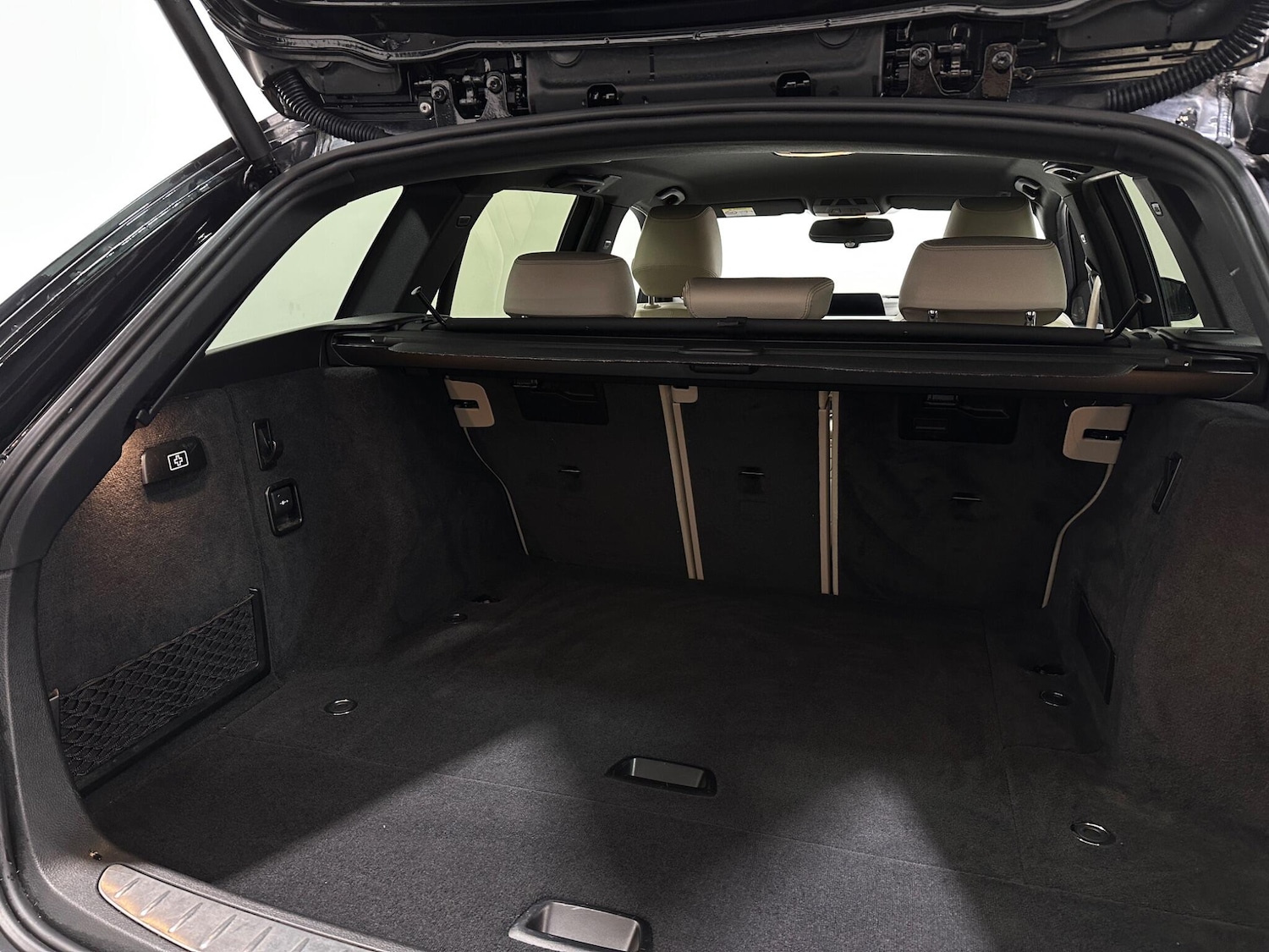 Used BMW 3 Series 2018 for sale - 76878454: Photo 47