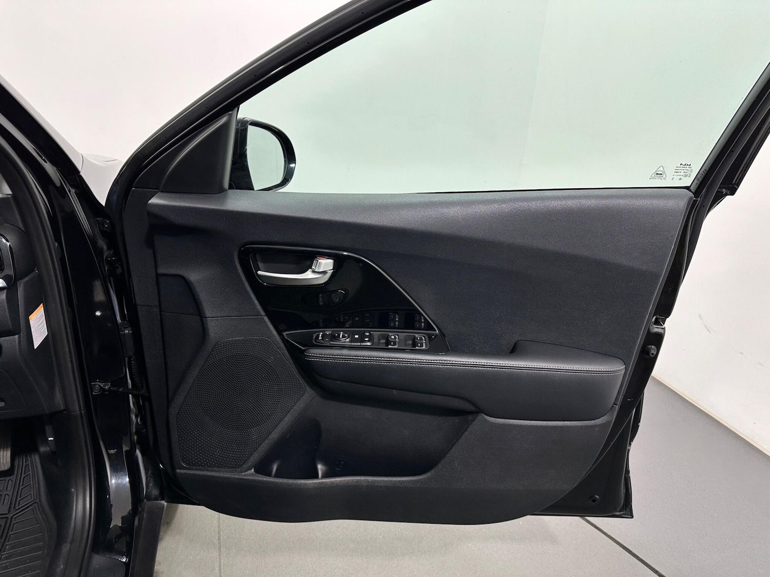 Used Kia Niro for sale - 77737382: Photo 32