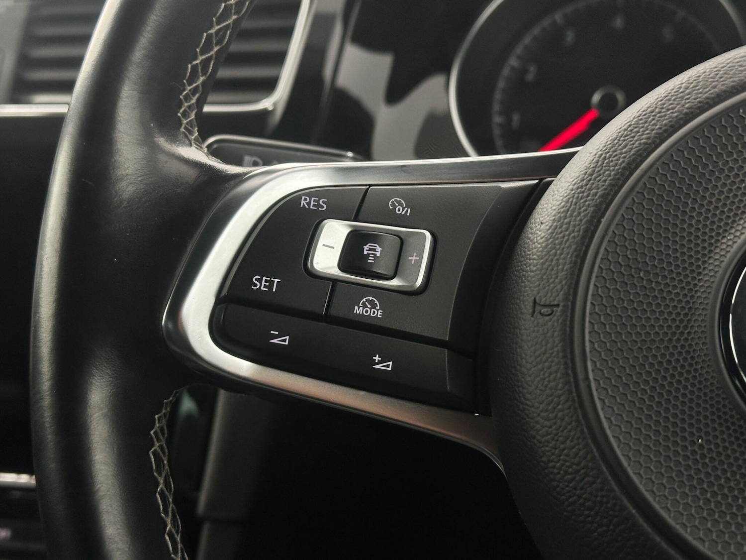 Used Volkswagen Golf 2018 for sale - 77784189: Photo 14