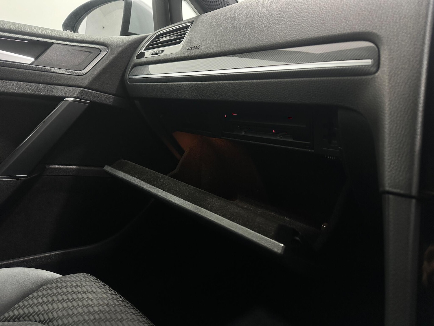 Used Volkswagen Golf 2018 for sale - 77784189: Photo 29