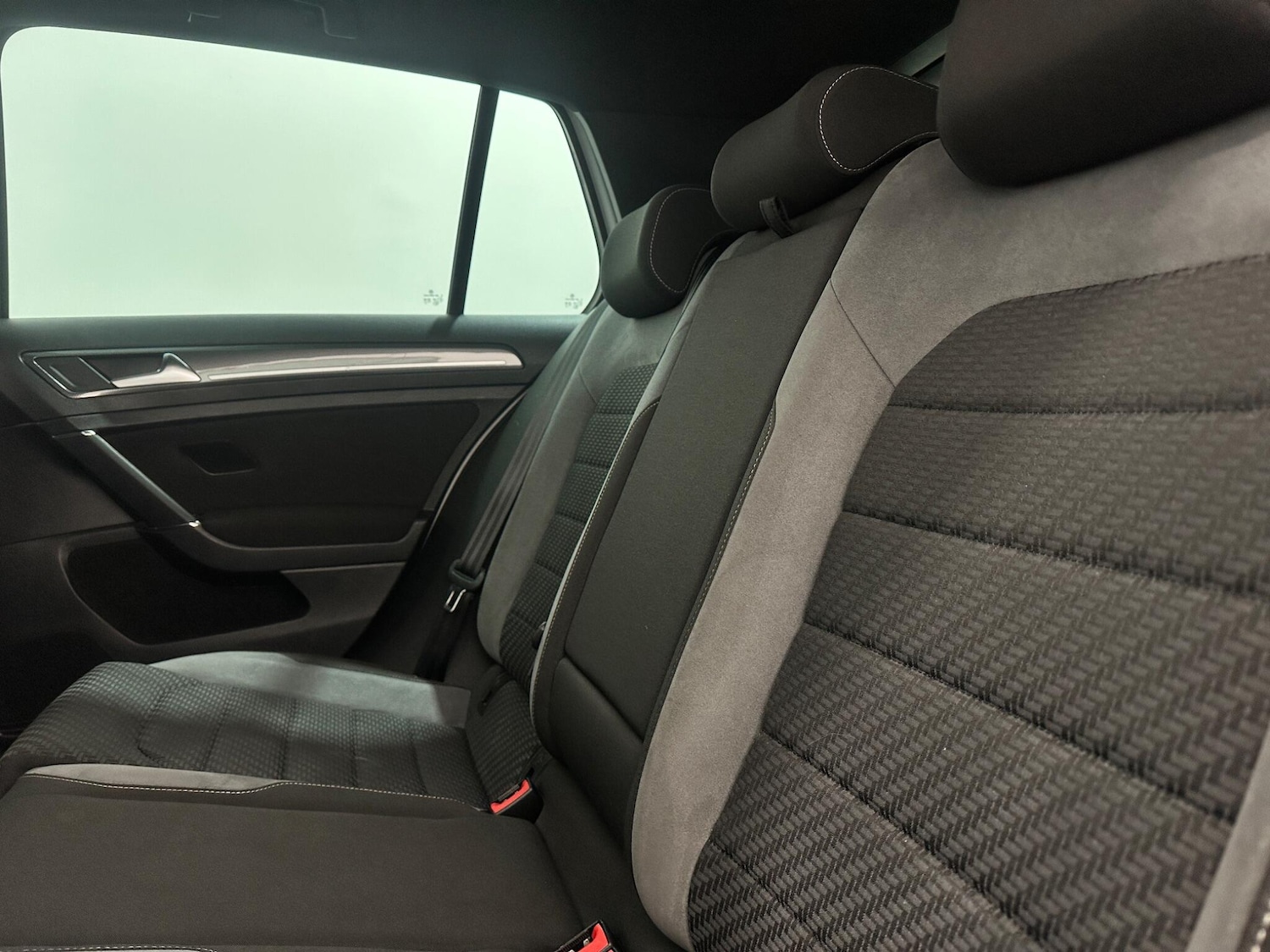 Used Volkswagen Golf 2018 for sale - 77784189: Photo 41