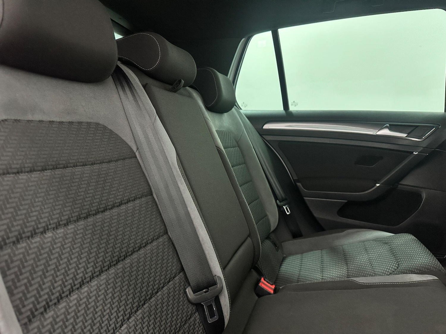 Used Volkswagen Golf 2018 for sale - 77784189: Photo 44