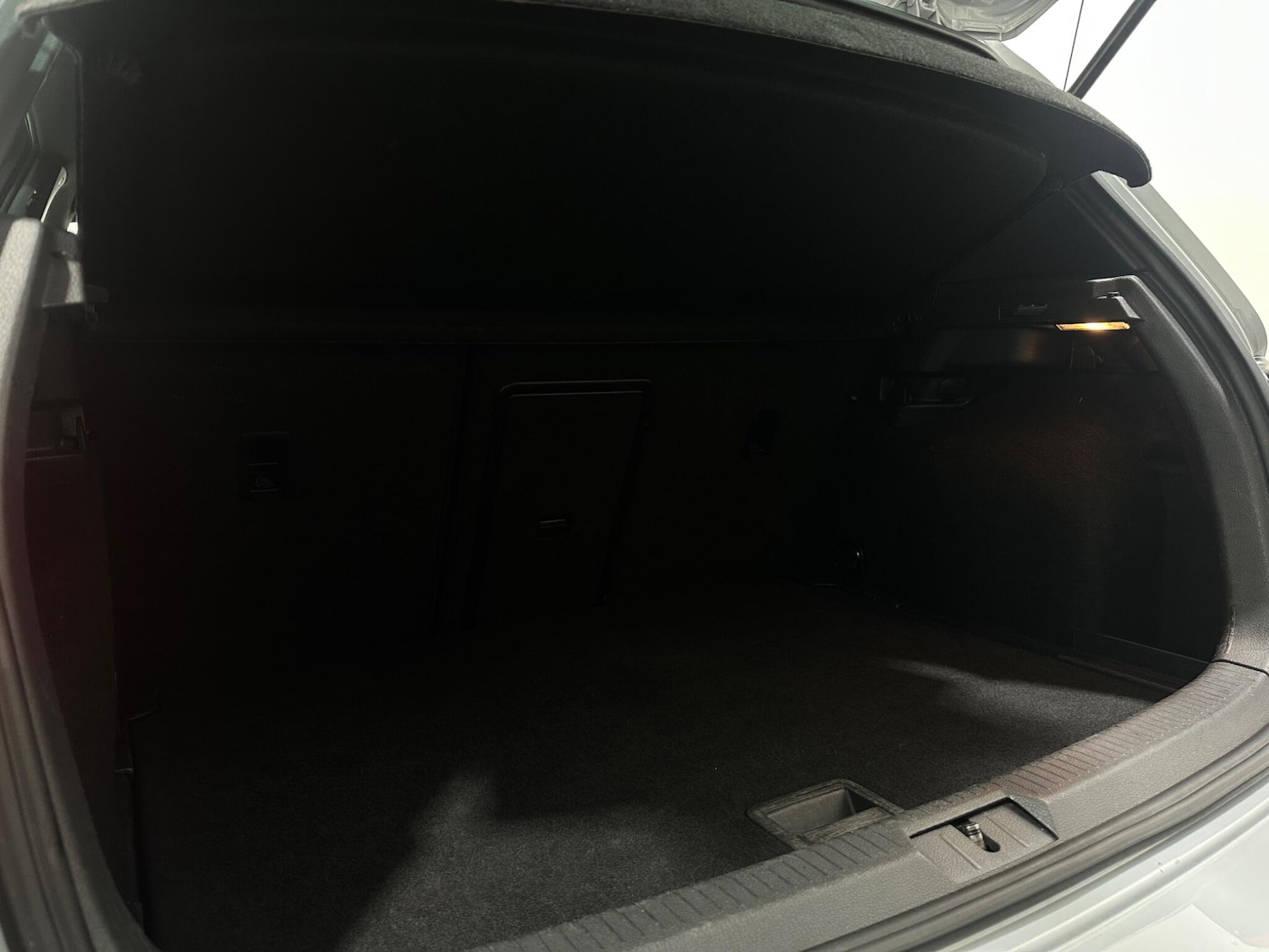 Used Volkswagen Golf 2018 for sale - 77784189: Photo 49