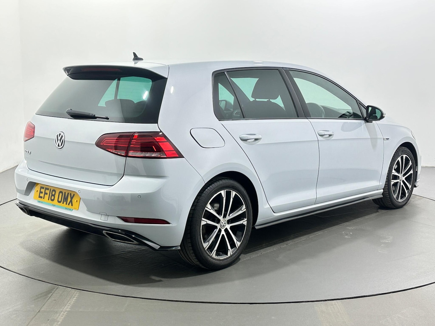 Used Volkswagen Golf 2018 for sale - 77784189: Photo 8