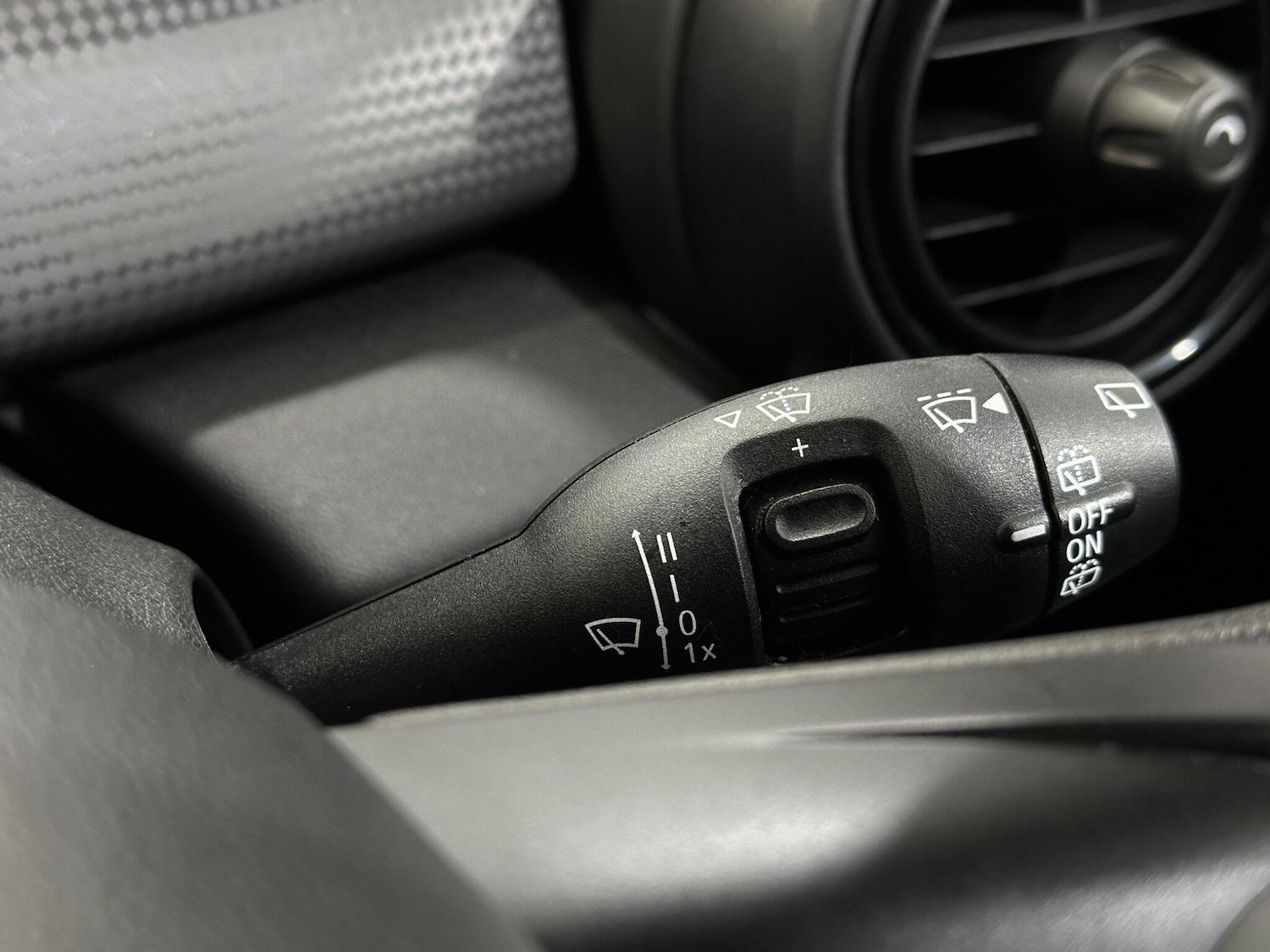 Used MINI Hatch 2018 for sale - 77091775: Photo 15