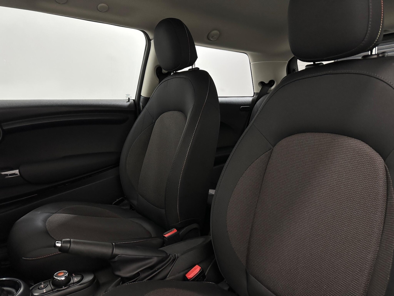 Used MINI Hatch 2018 for sale - 77091775: Photo 32