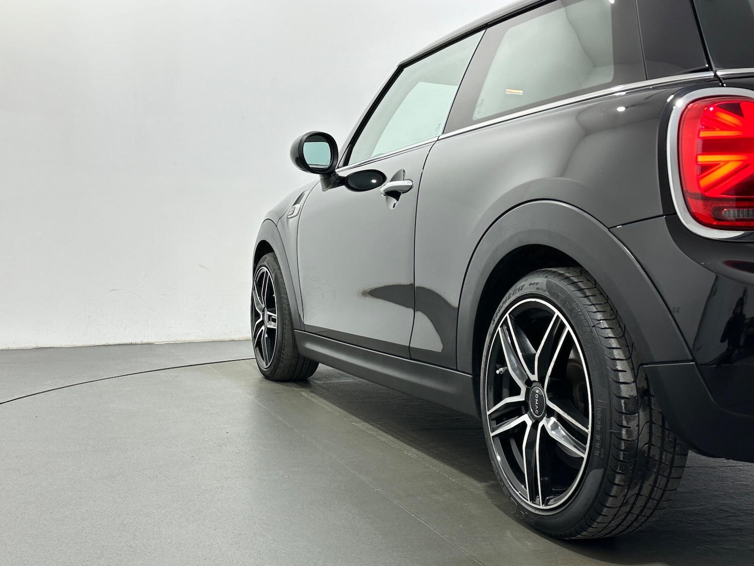 Used MINI Hatch 2018 for sale - 77091775: Photo 42