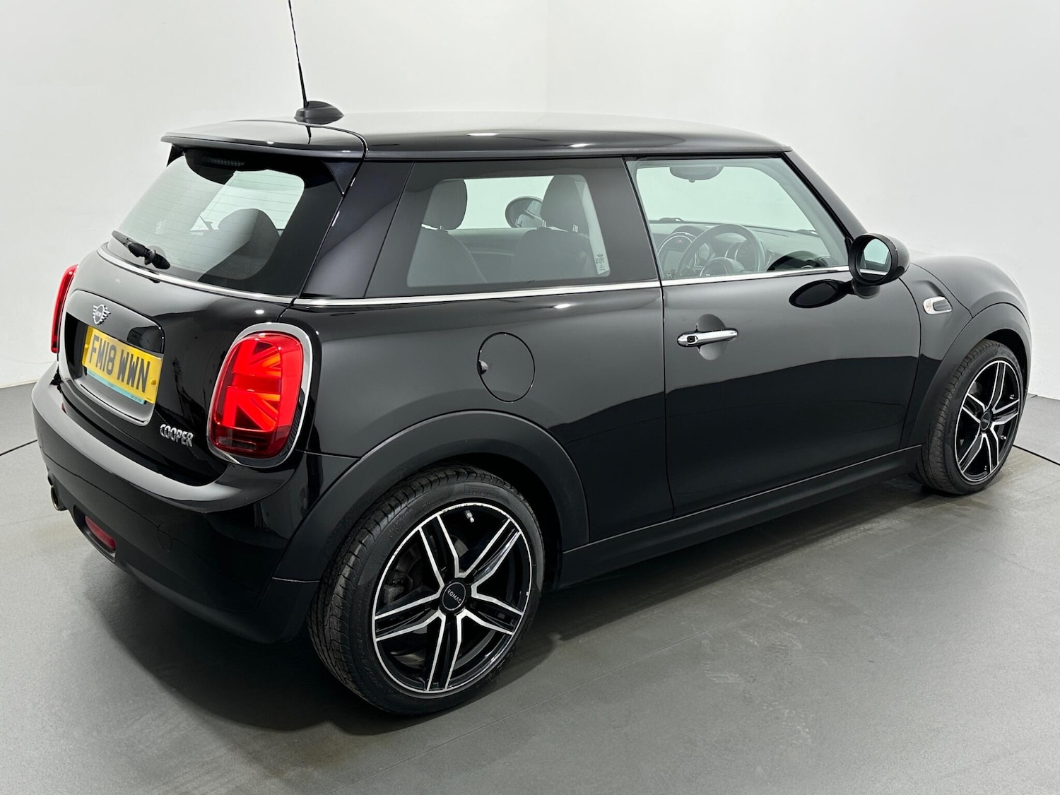 Used MINI Hatch 2018 for sale - 77091775: Photo 44