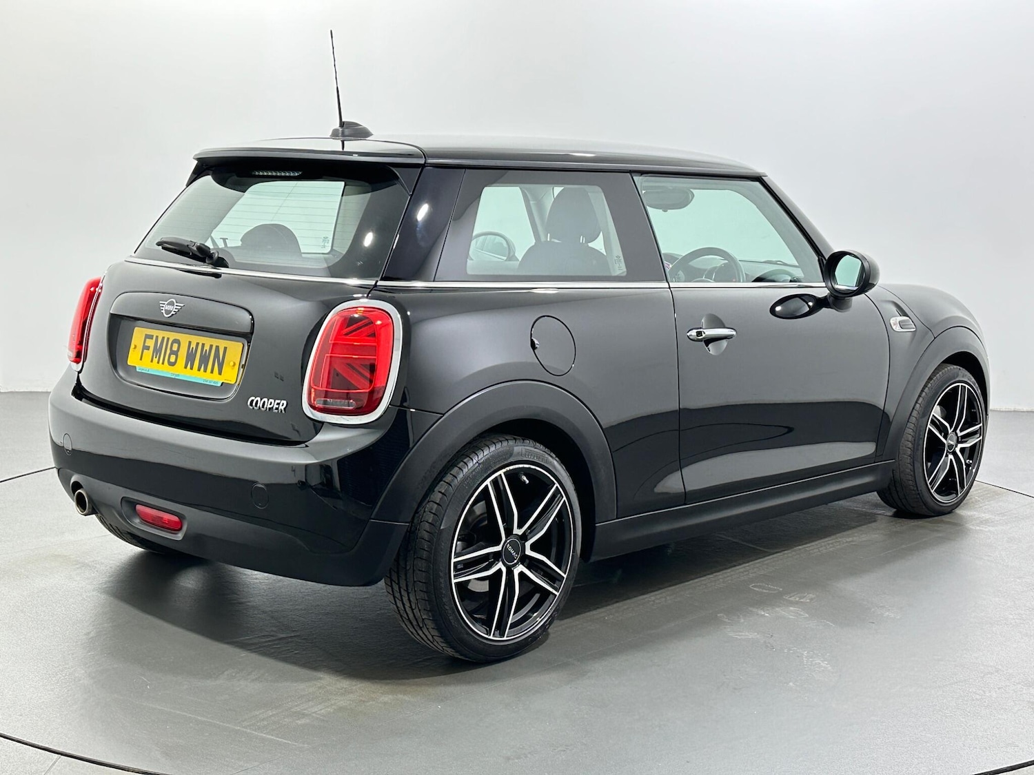 Used MINI Hatch 2018 for sale - 77091775: Photo 8