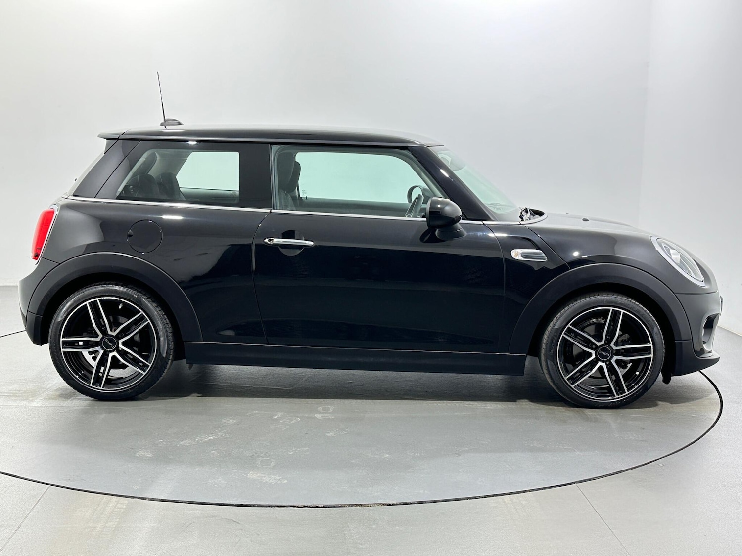 Used MINI Hatch 2018 for sale - 77091775: Photo 9