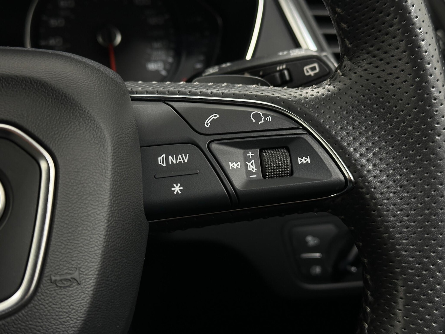 Used Audi Q5 2018 for sale - 76878953: Photo 15