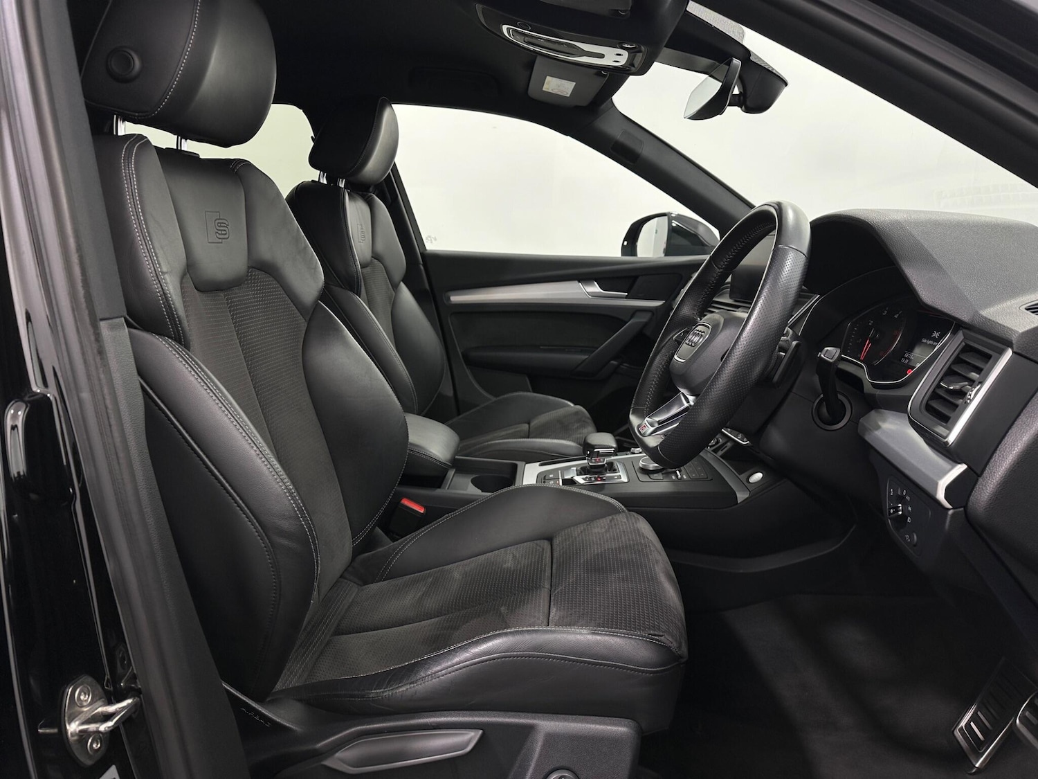 Used Audi Q5 2018 for sale - 76878953: Photo 31