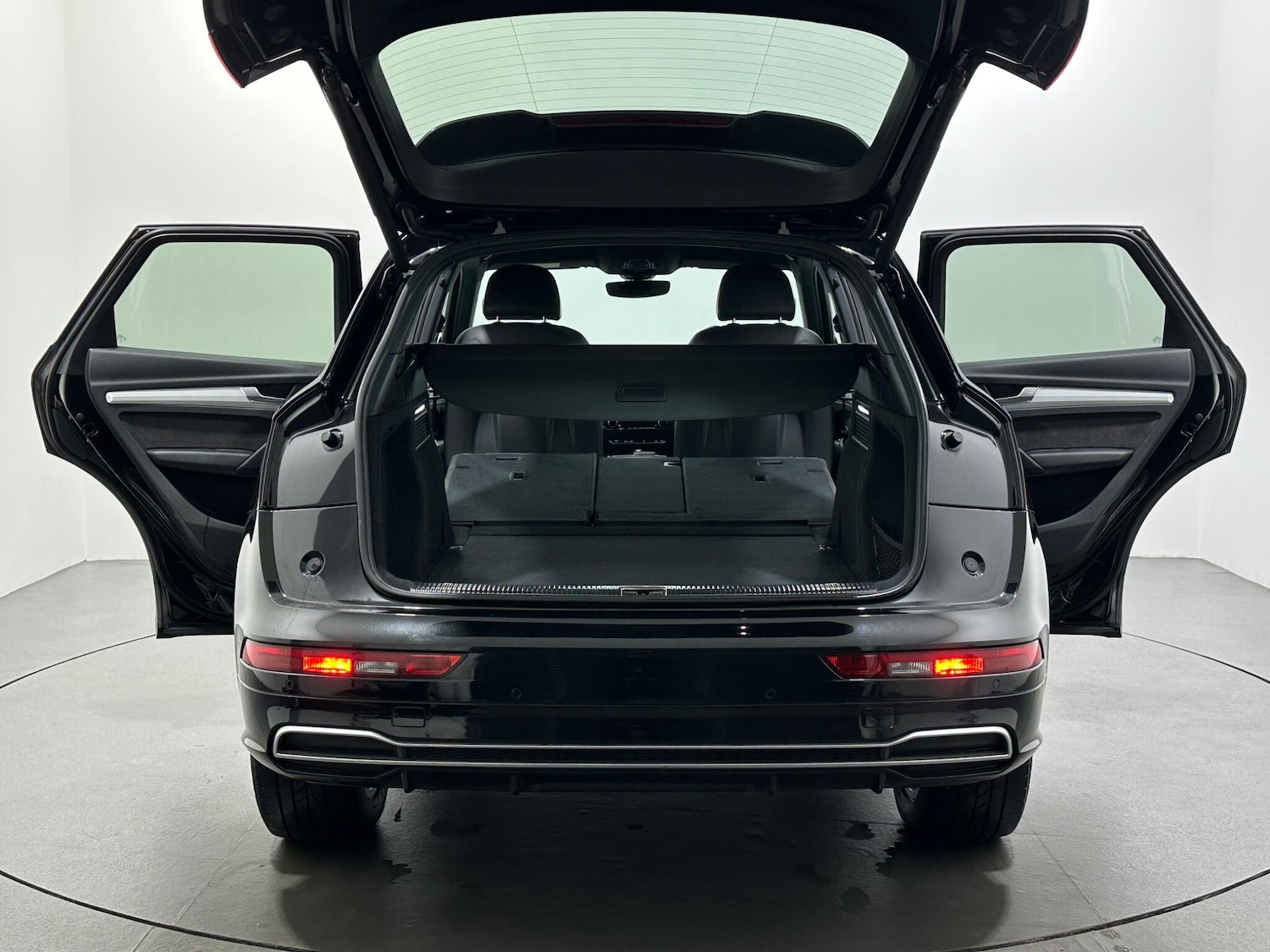 Used Audi Q5 2018 for sale - 76878953: Photo 45