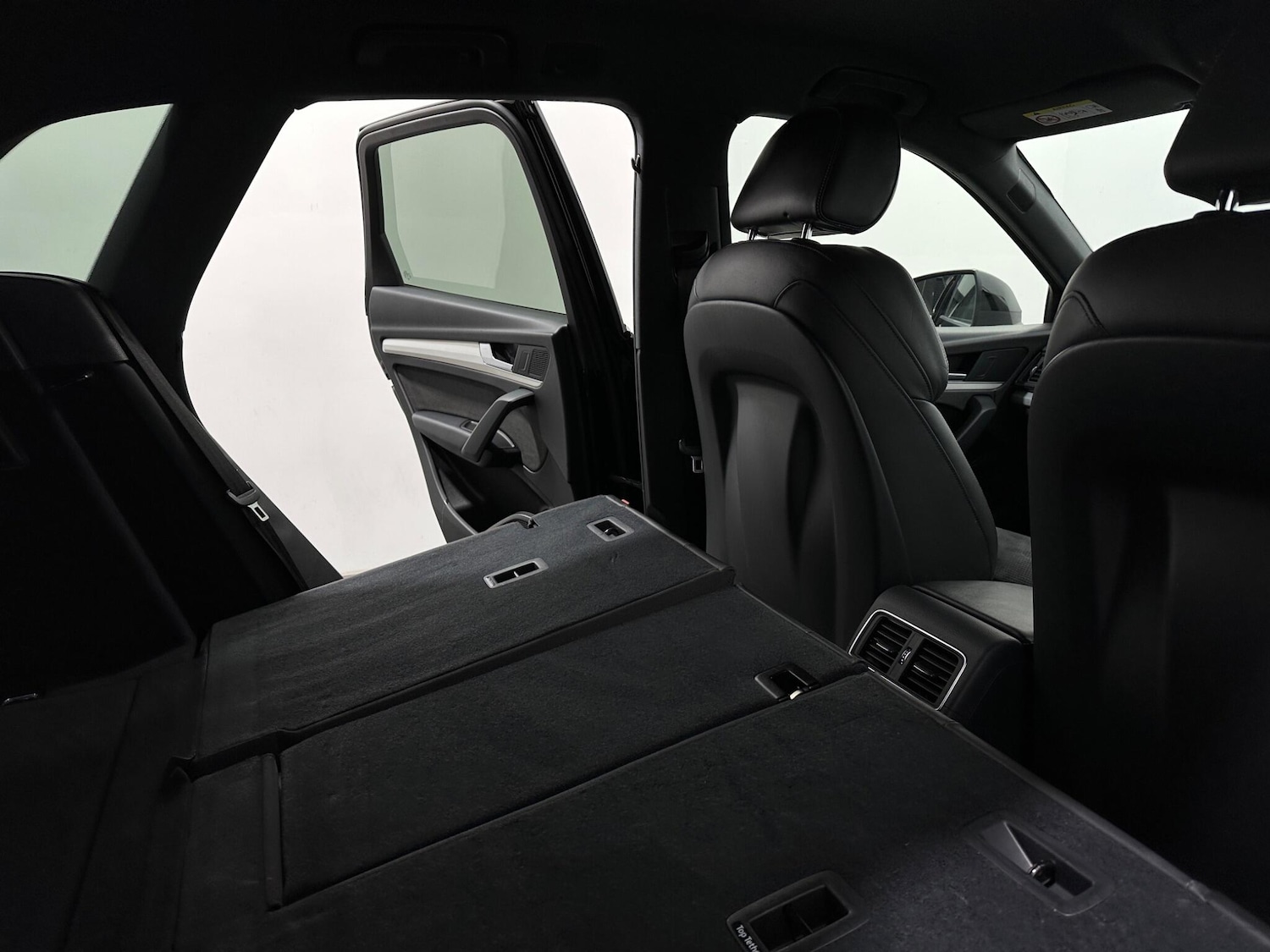 Used Audi Q5 2018 for sale - 76878953: Photo 46