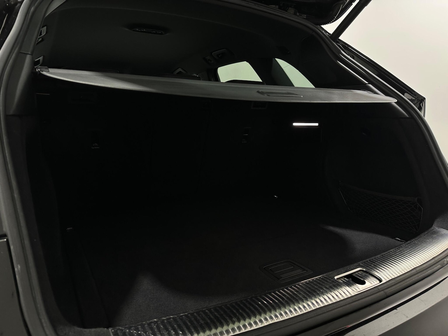 Used Audi Q5 2018 for sale - 76878953: Photo 49