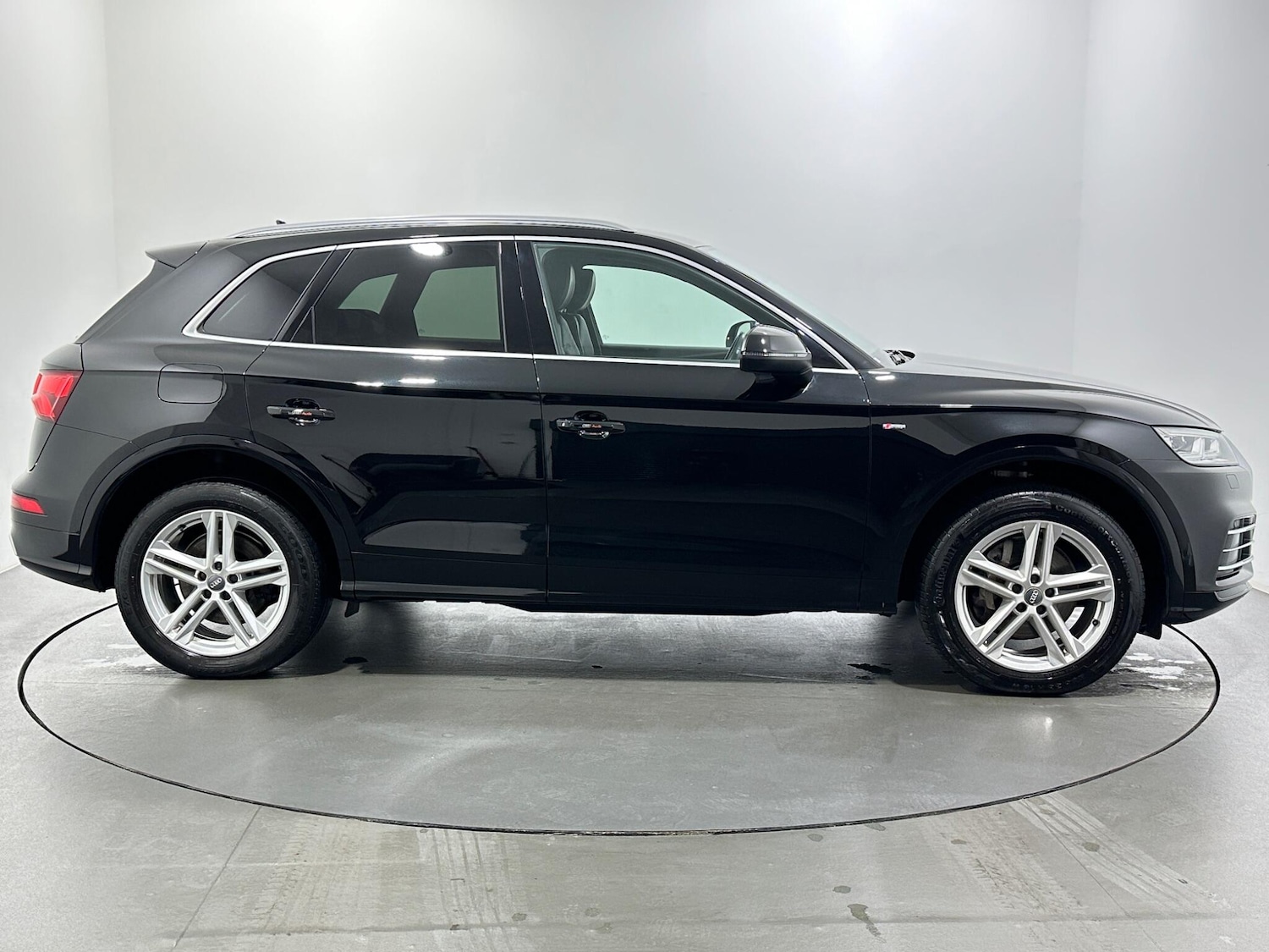 Used Audi Q5 2018 for sale - 76878953: Photo 9