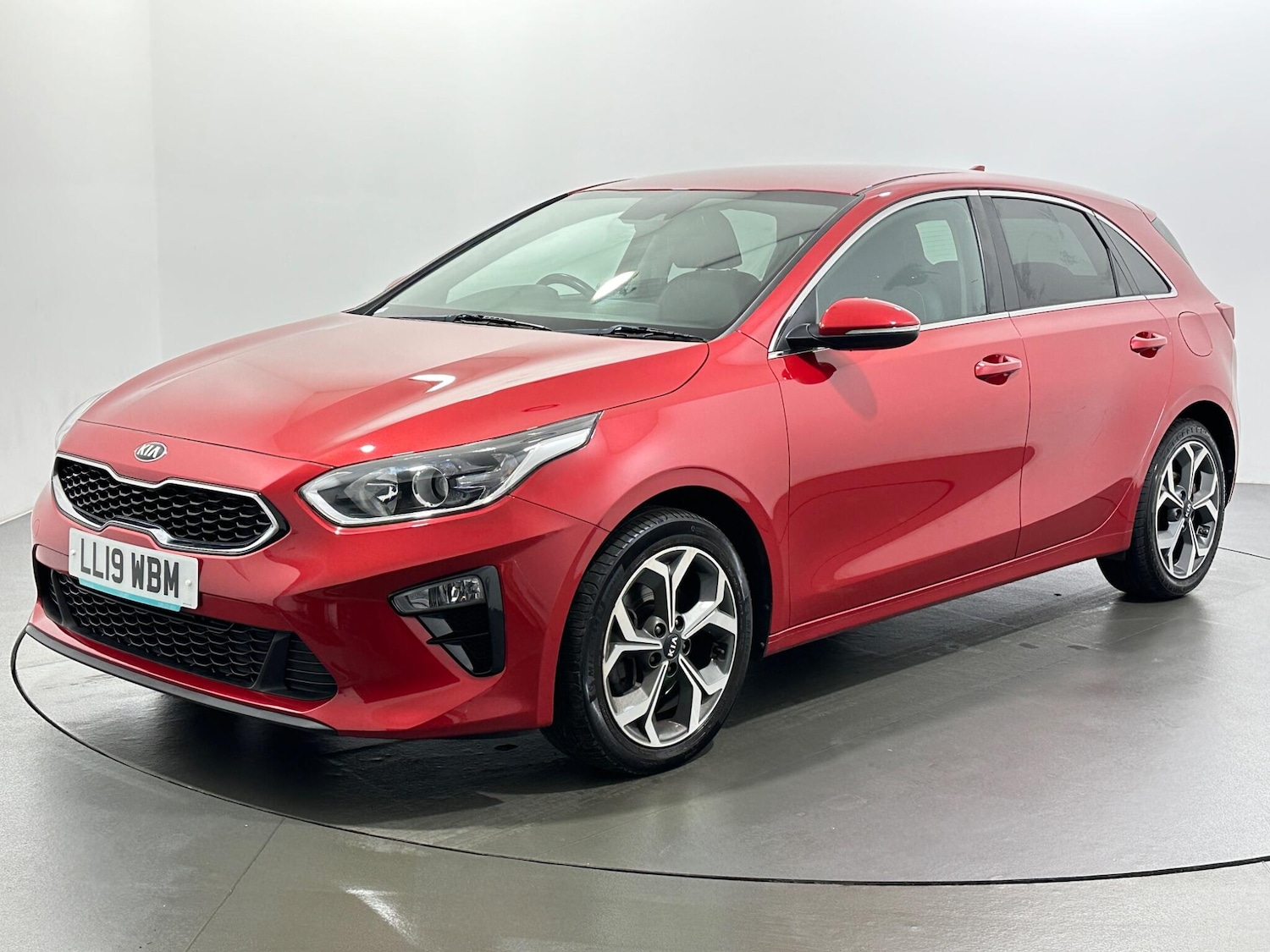 Used Kia Ceed 2019 for sale - 76965207: Photo 4