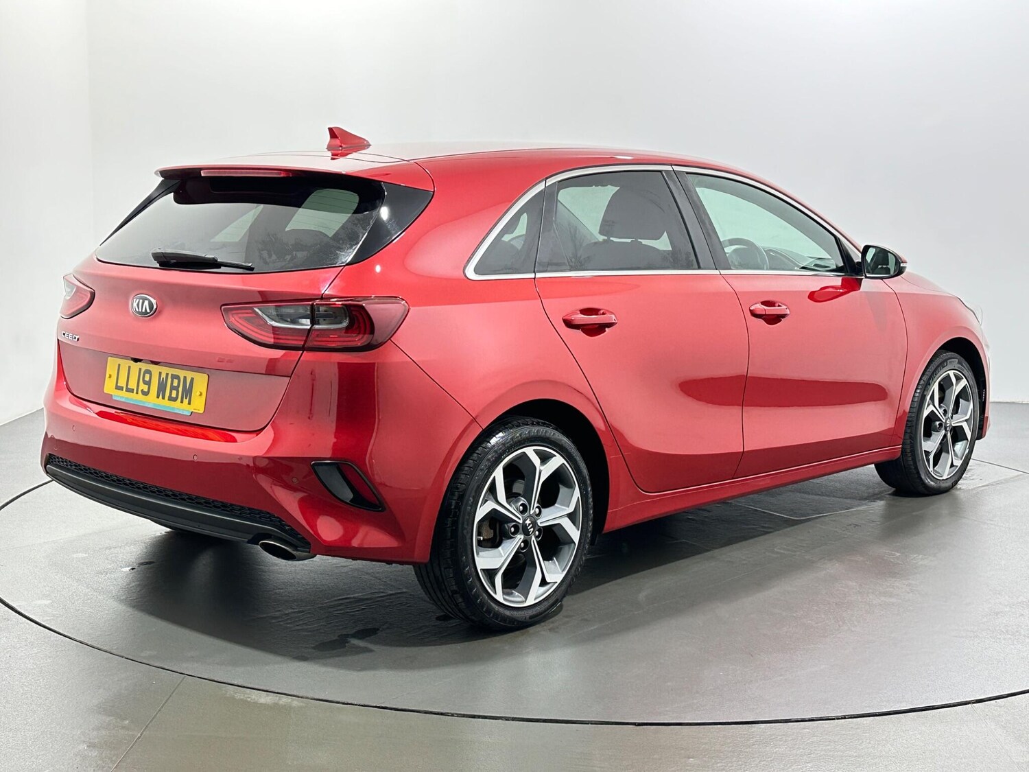 Used Kia Ceed 2019 for sale - 76965207: Photo 8