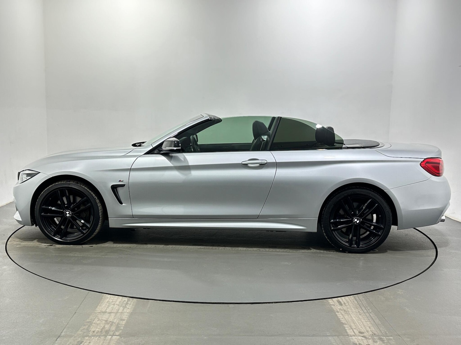 Used BMW 4 Series 2017 for sale - 77704876: Photo 5