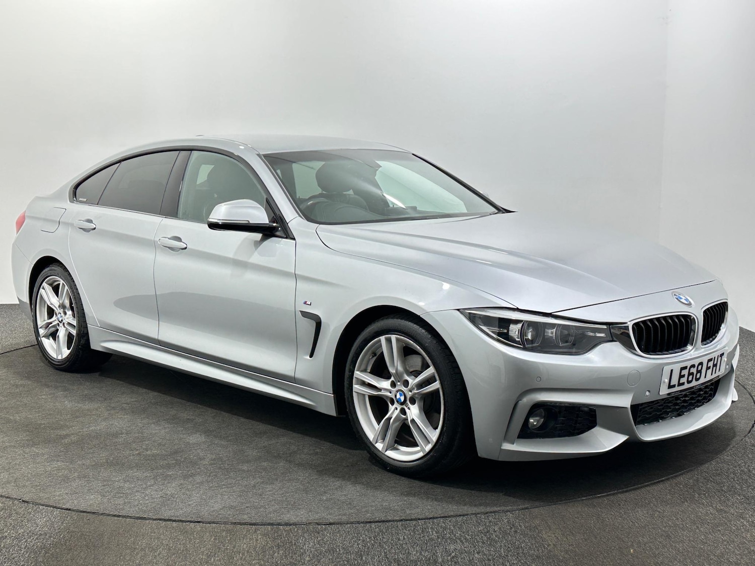 Used BMW 4 Series 2019 for sale - 76878837: Photo 1