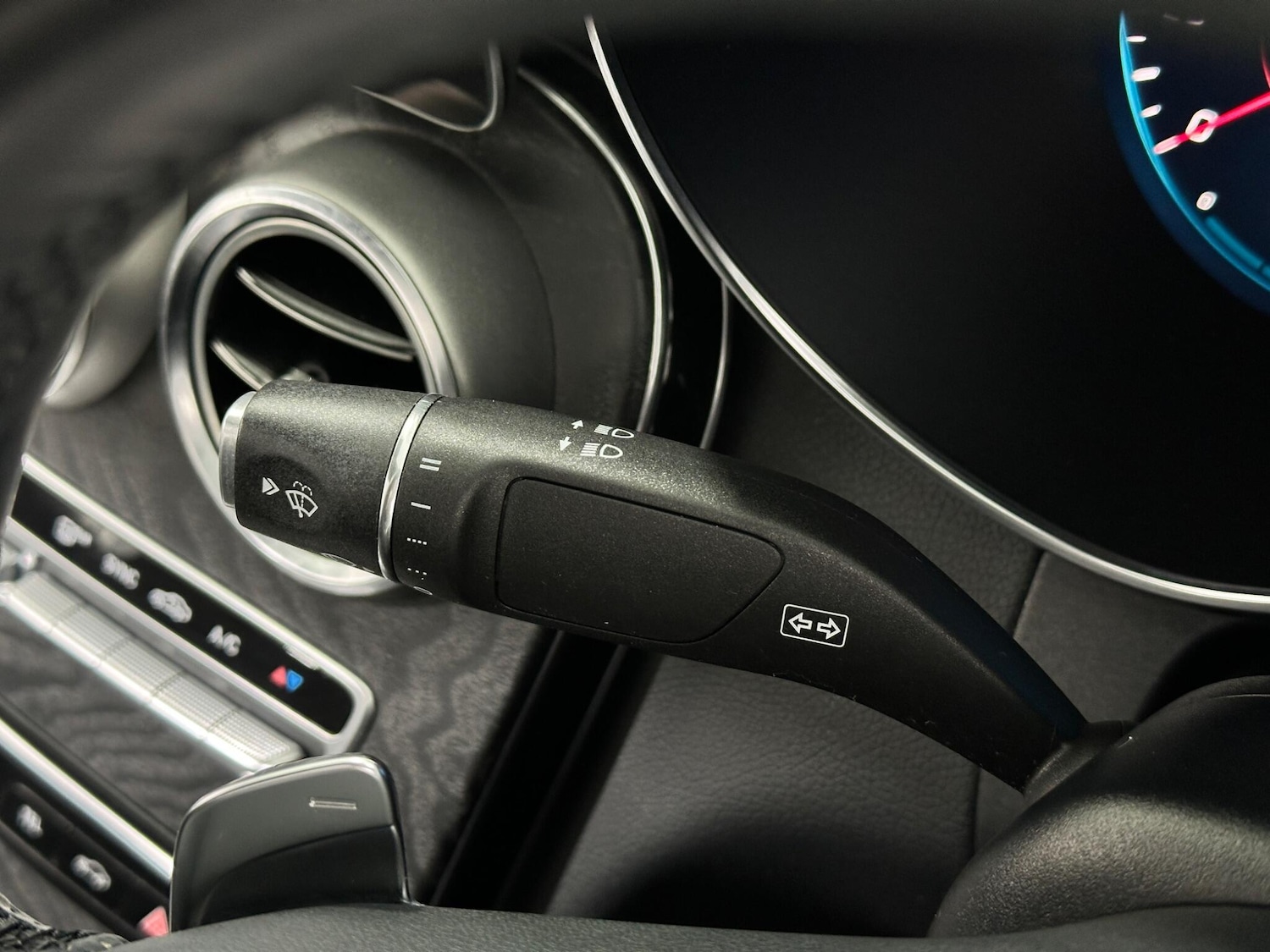 Used Mercedes-Benz C Class 2018 for sale - 77838649: Photo 14