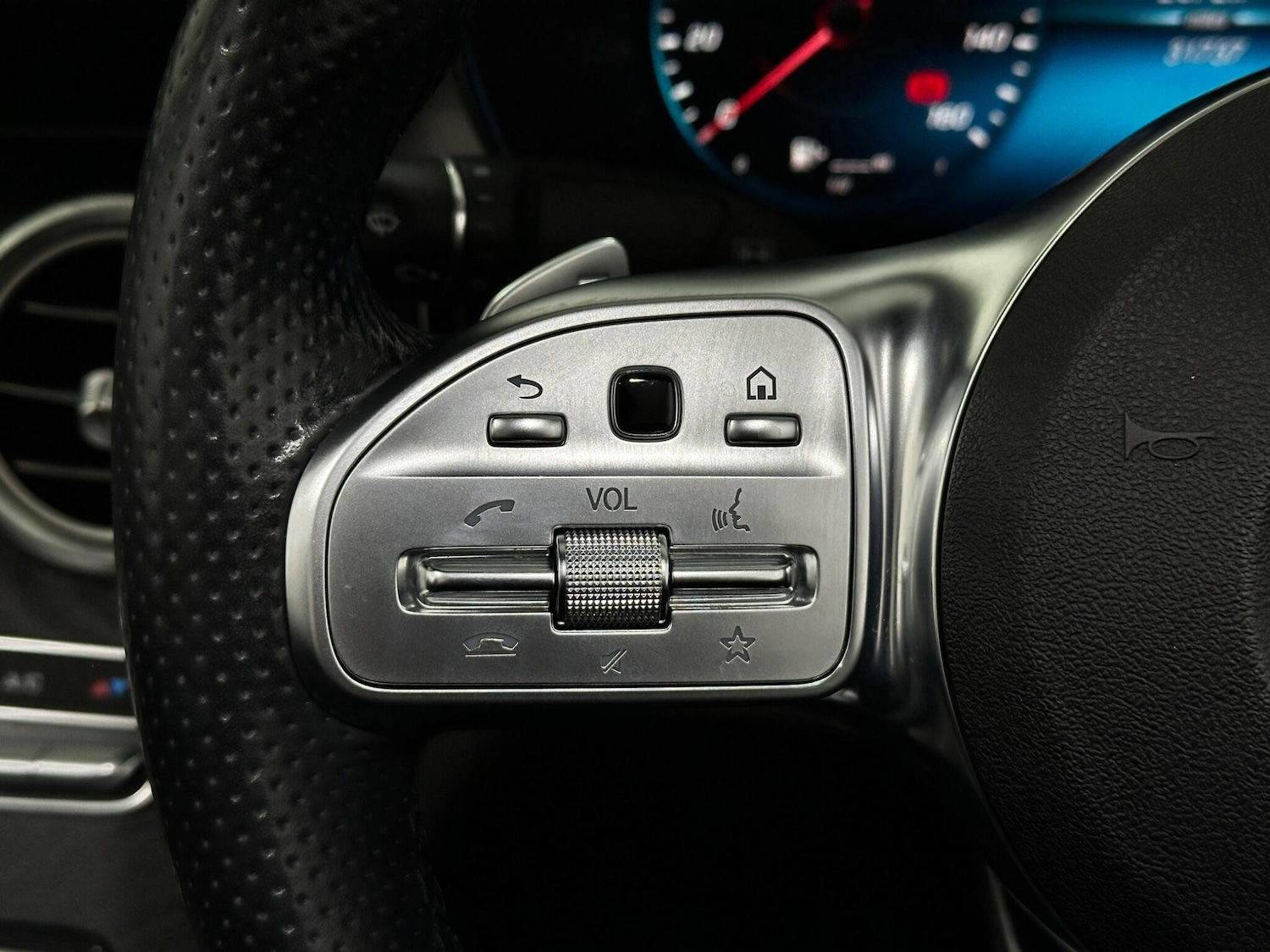 Used Mercedes-Benz C Class 2018 for sale - 77838649: Photo 15