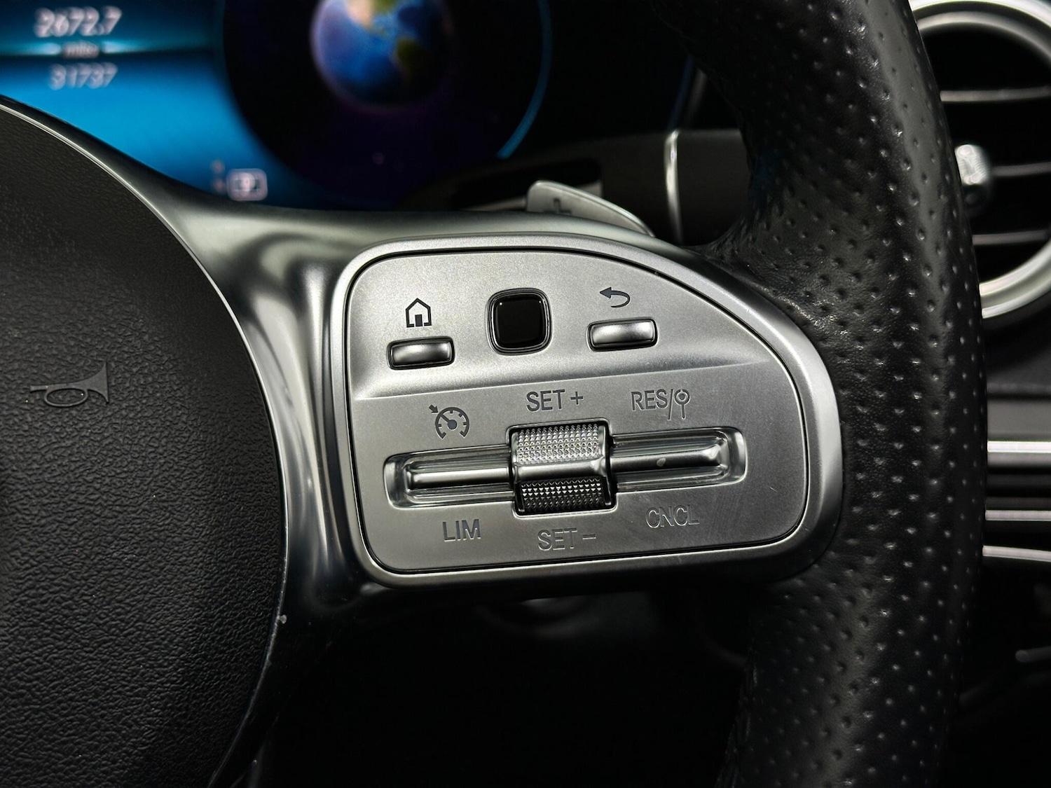 Used Mercedes-Benz C Class 2018 for sale - 77838649: Photo 16