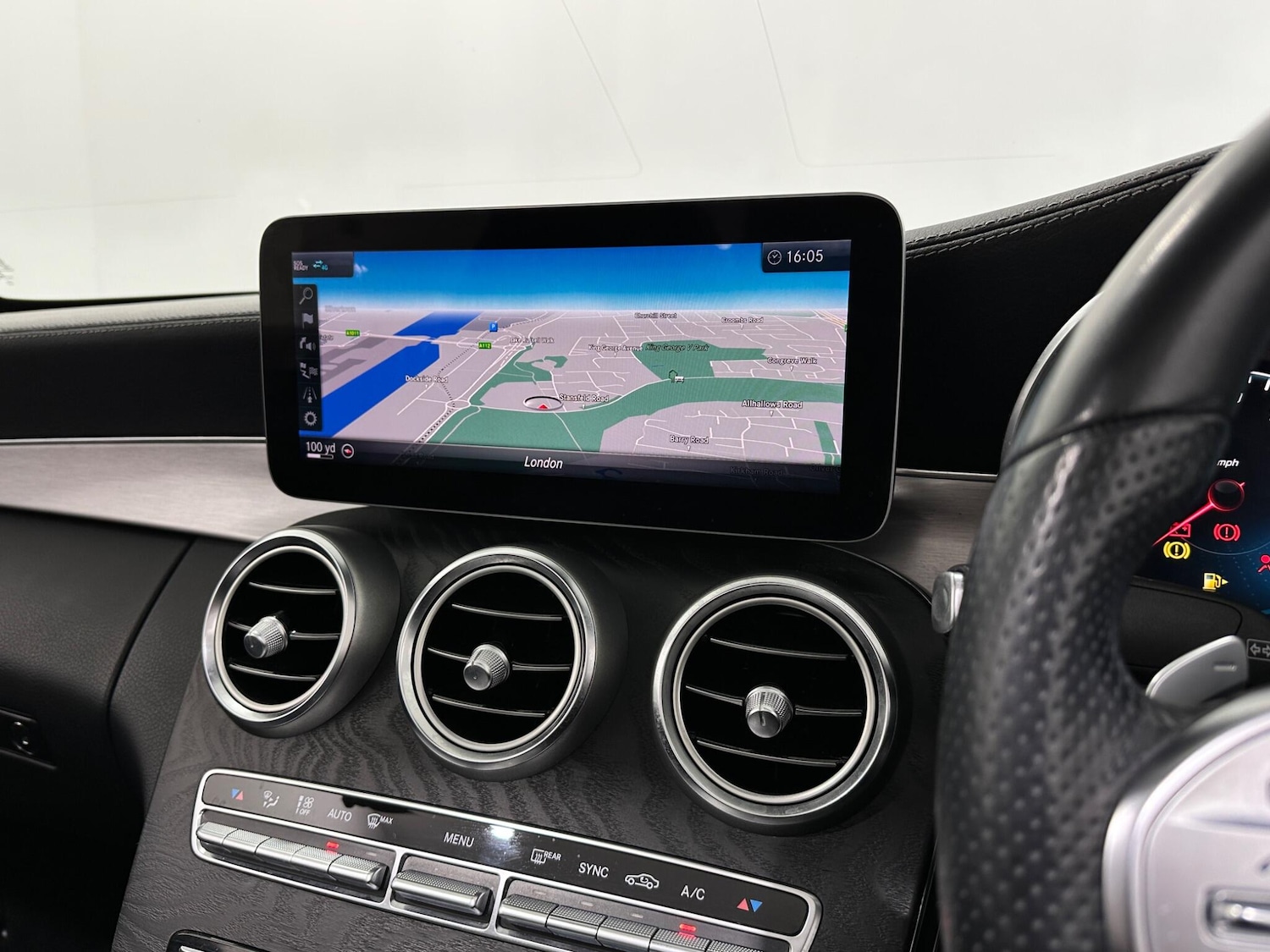 Used Mercedes-Benz C Class 2018 for sale - 77838649: Photo 25