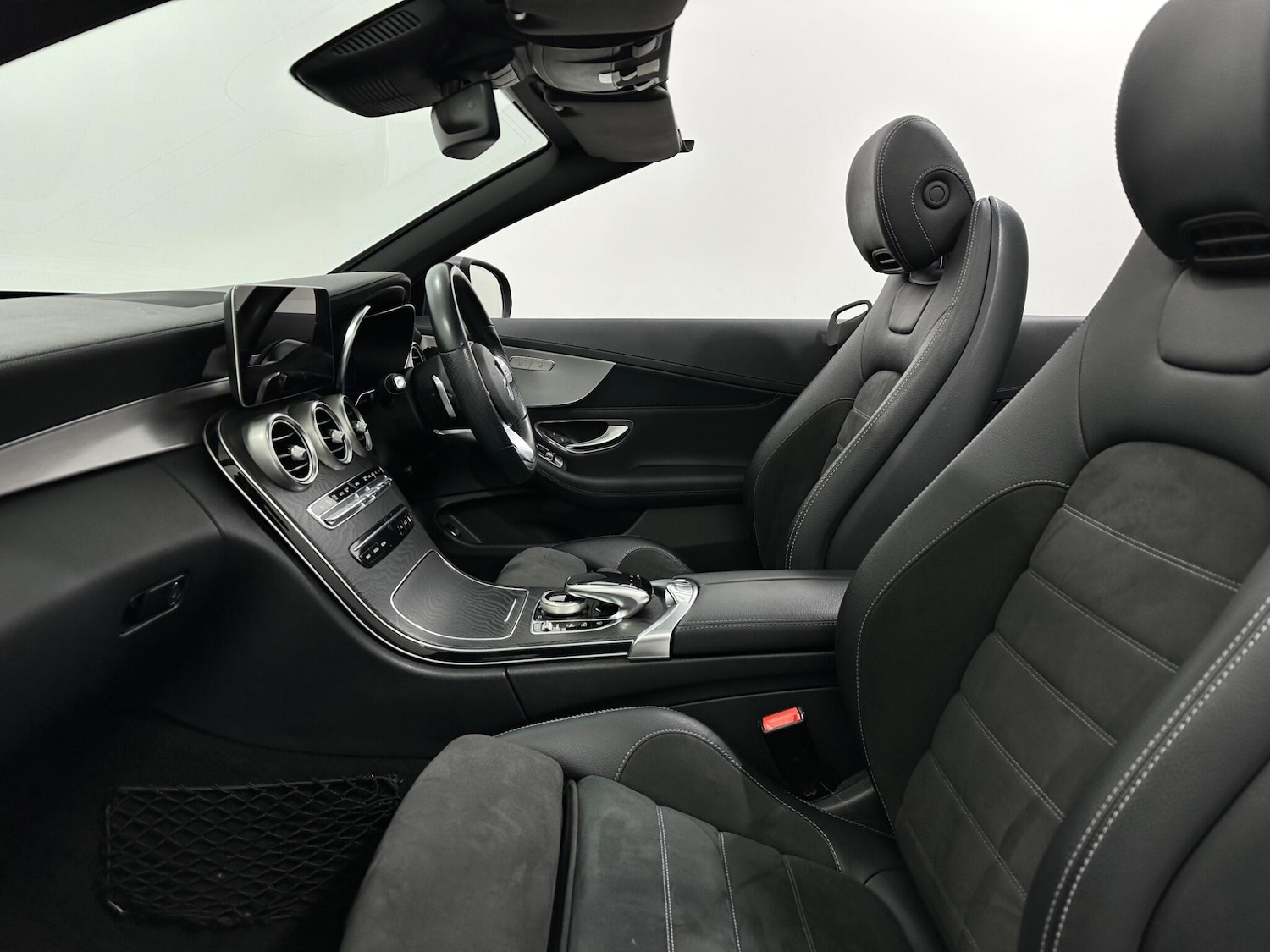 Used Mercedes-Benz C Class 2018 for sale - 77838649: Photo 37