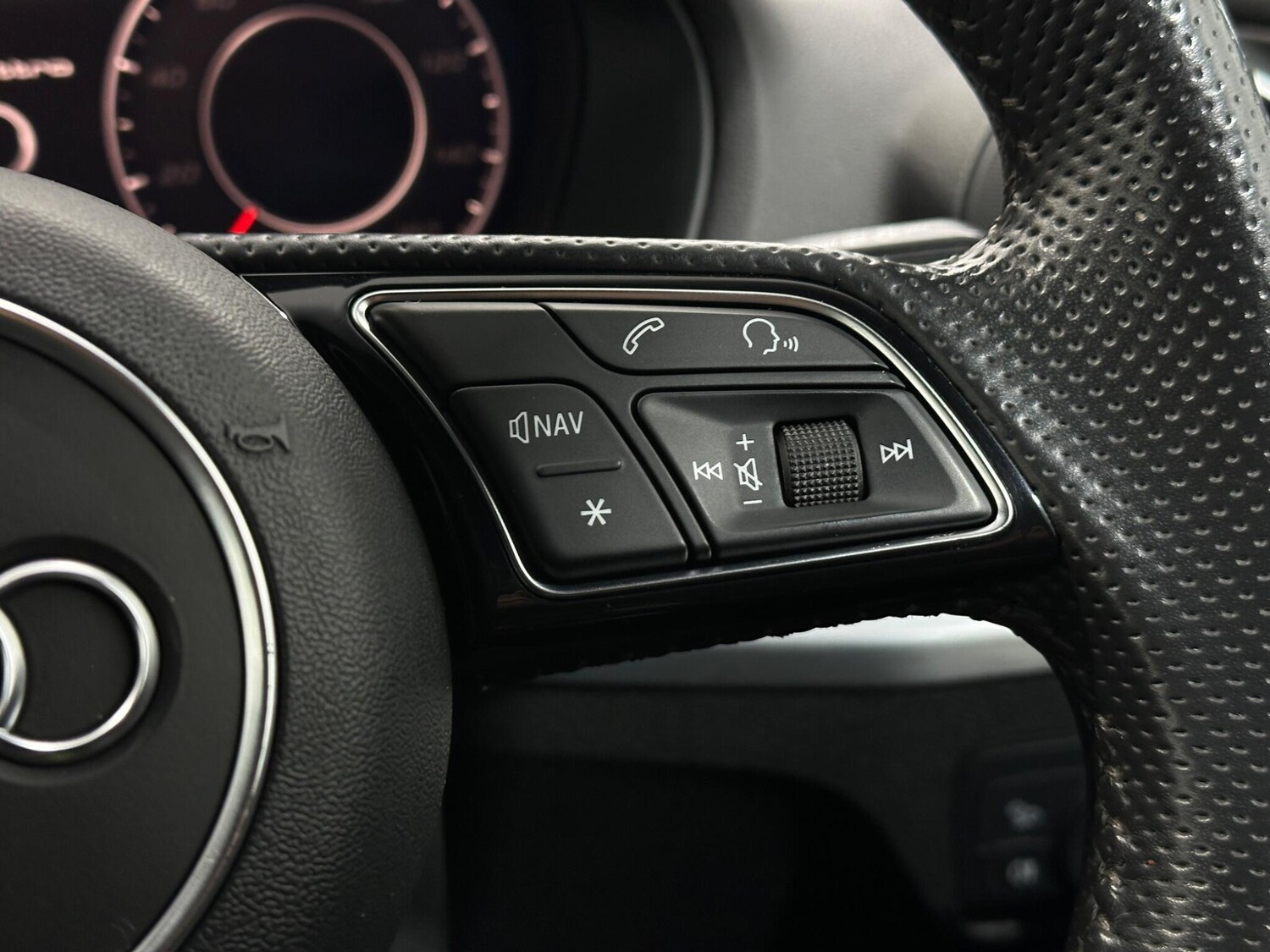 Used Audi Q2 for sale - 77511428: Photo 15