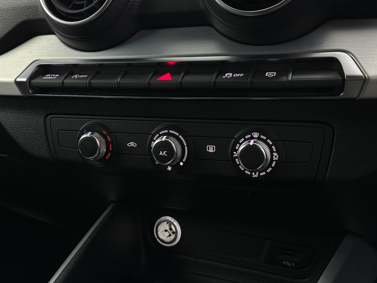 Used Audi Q2 for sale - 77511428: Photo 21