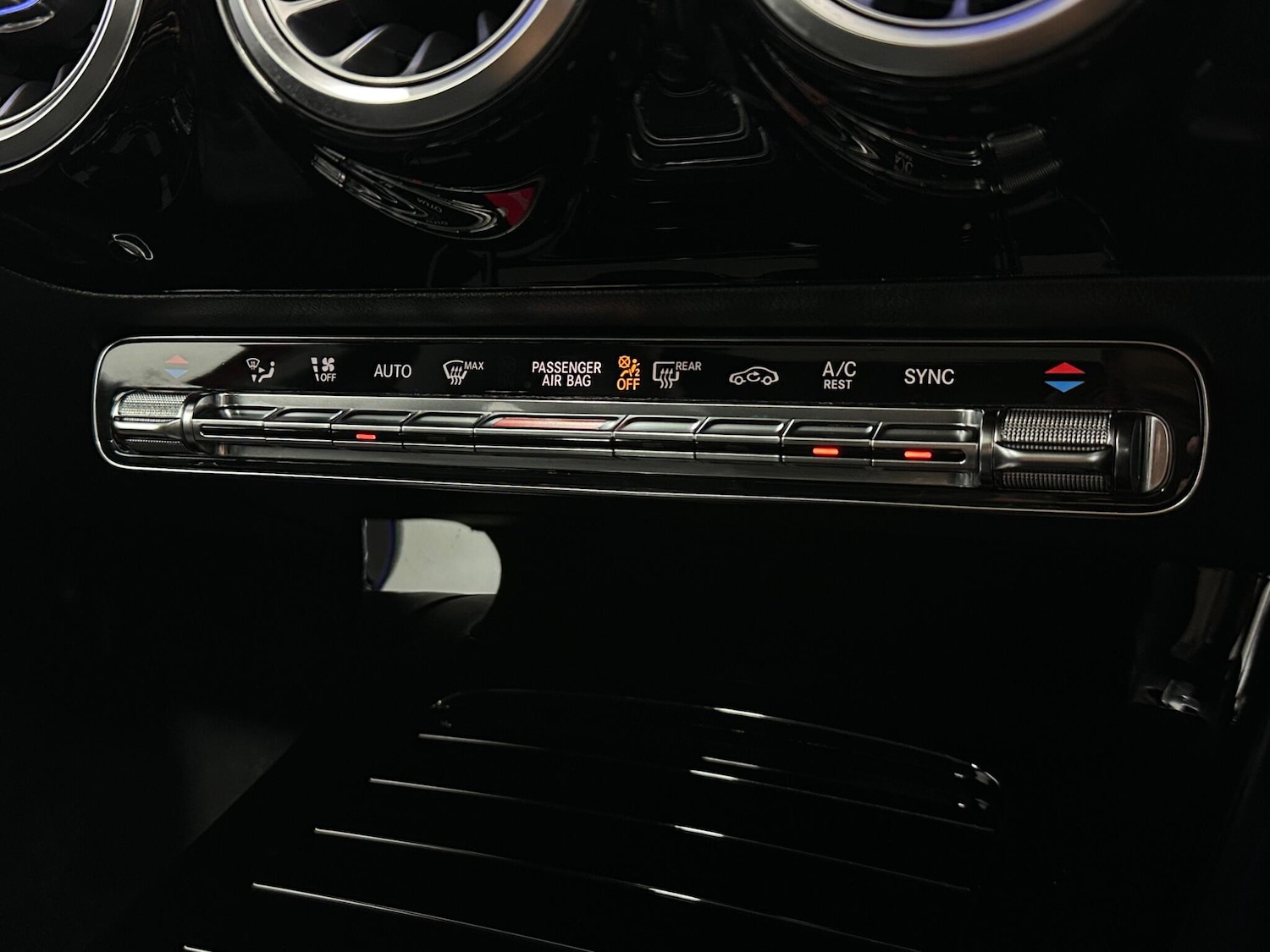 Used Mercedes-Benz A-Class 2018 for sale - 76878948: Photo 22