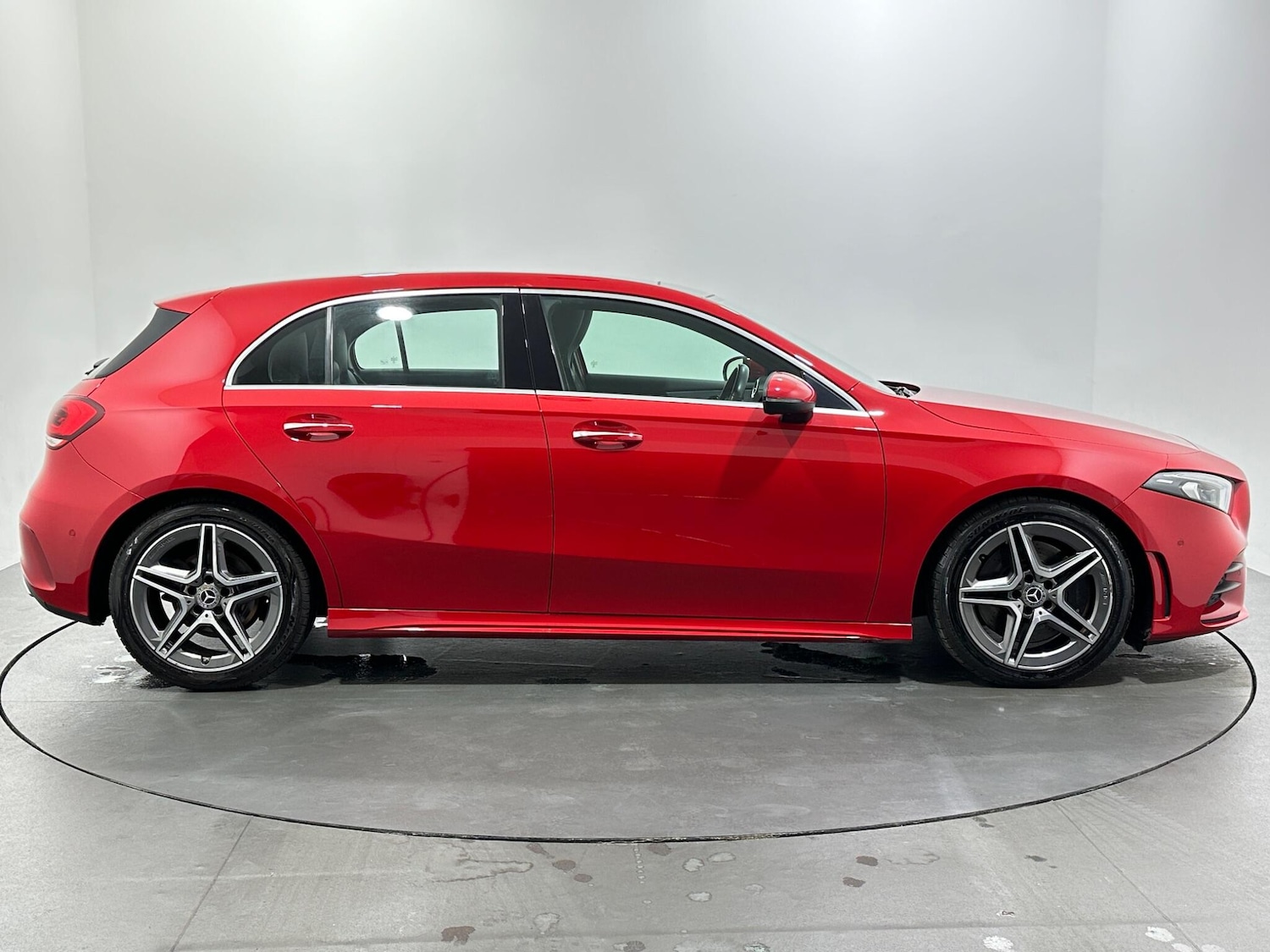 Used Mercedes-Benz A-Class 2018 for sale - 76878948: Photo 9