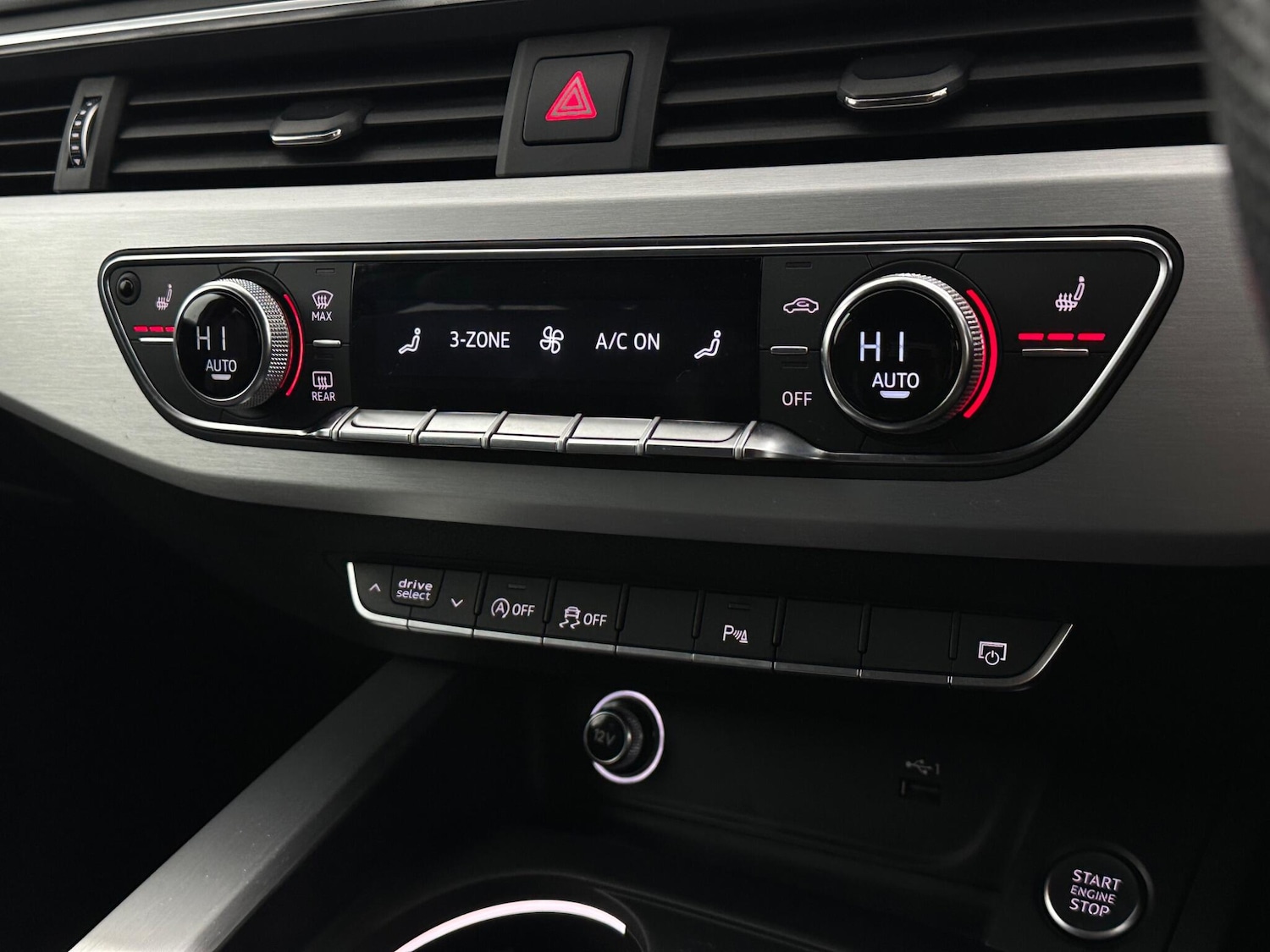 Used Audi A4 2019 for sale - 77290929: Photo 21