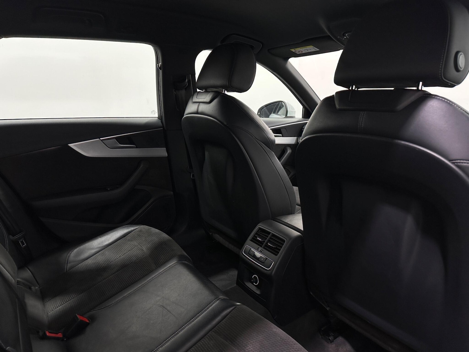 Used Audi A4 2019 for sale - 77290929: Photo 41