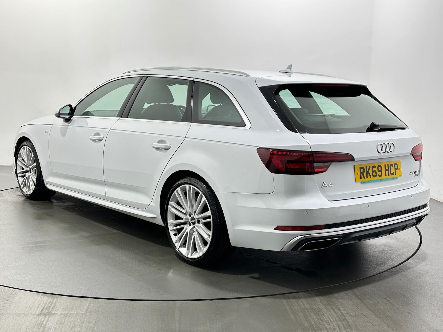 Used Audi A4 2019 for sale - 77290929: Photo 6